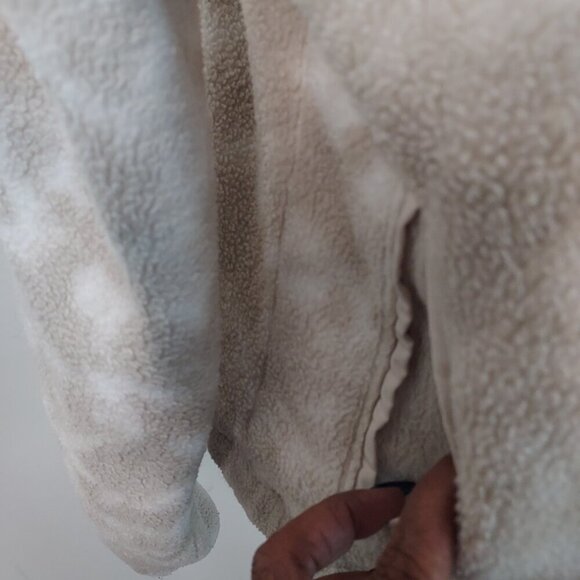 Abercrombie & Fitch Quilted Camo Print Fleece Jacket Size Small - Picture 9 of 12